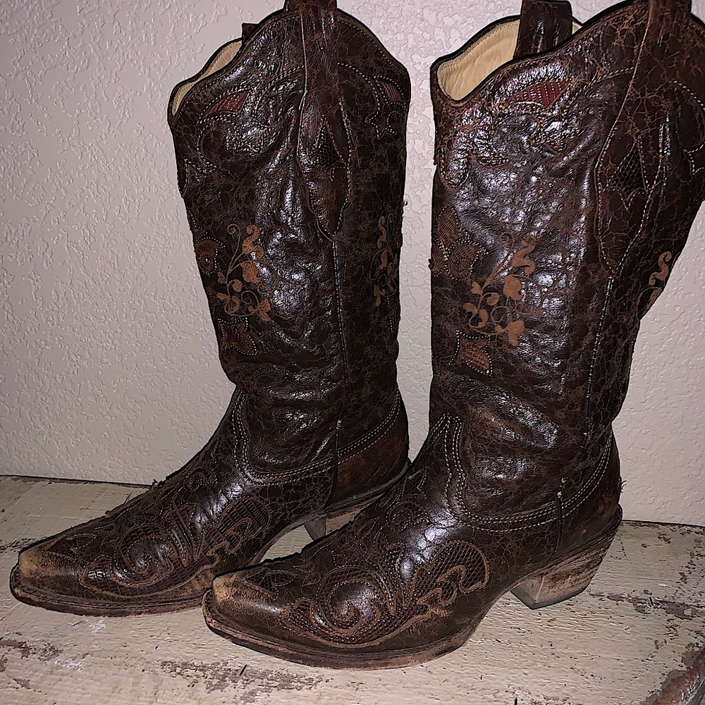 Corral vintage collection lizard inlay. corral c2692 snip toe boots